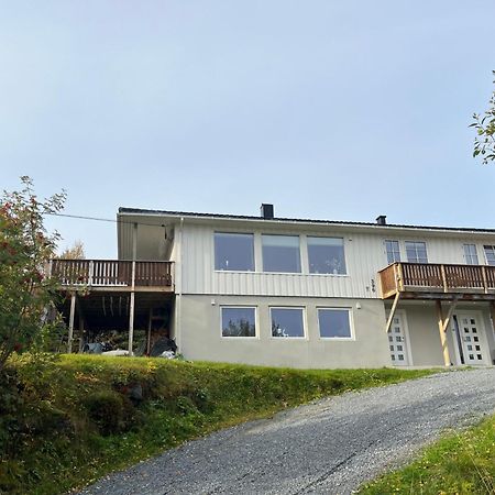 Fantastic View, Quiet And Relaxing By The Sea Villa Kvaloya Luaran gambar